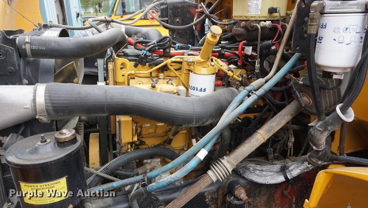 image for item DD6502 2006 Freightliner FS65 Thomas school bus