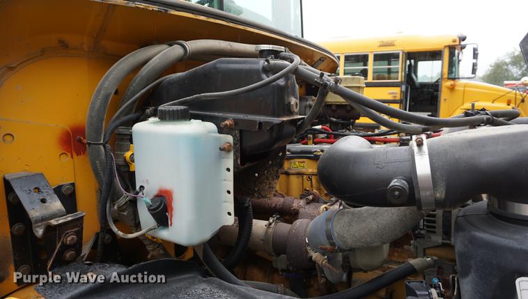 image for item DD6502 2006 Freightliner FS65 Thomas school bus