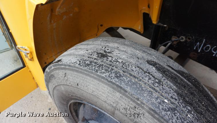 image for item DD6502 2006 Freightliner FS65 Thomas school bus