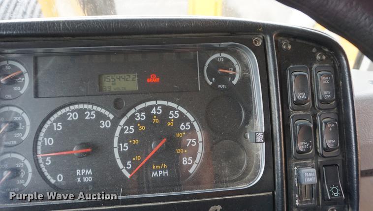 image for item DD6503 2006 Freightliner FS65 Thomas school bus