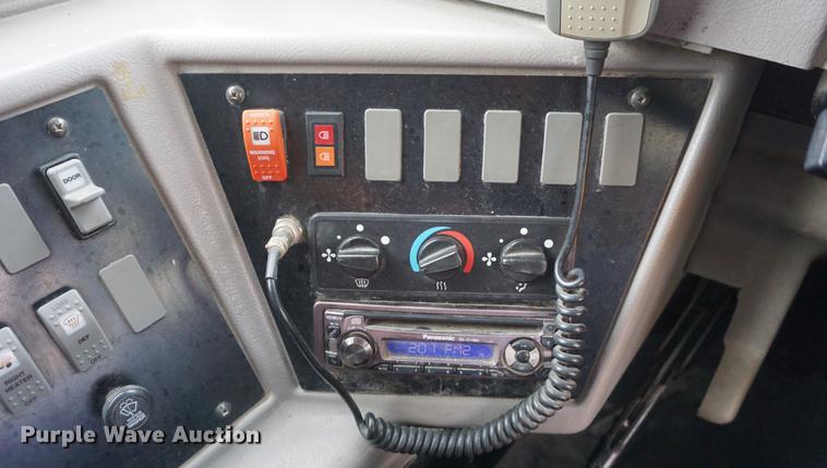 image for item DD6503 2006 Freightliner FS65 Thomas school bus