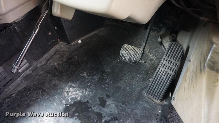 image for item DD6503 2006 Freightliner FS65 Thomas school bus