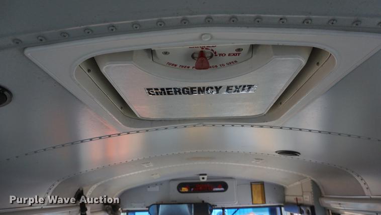 image for item DD6503 2006 Freightliner FS65 Thomas school bus