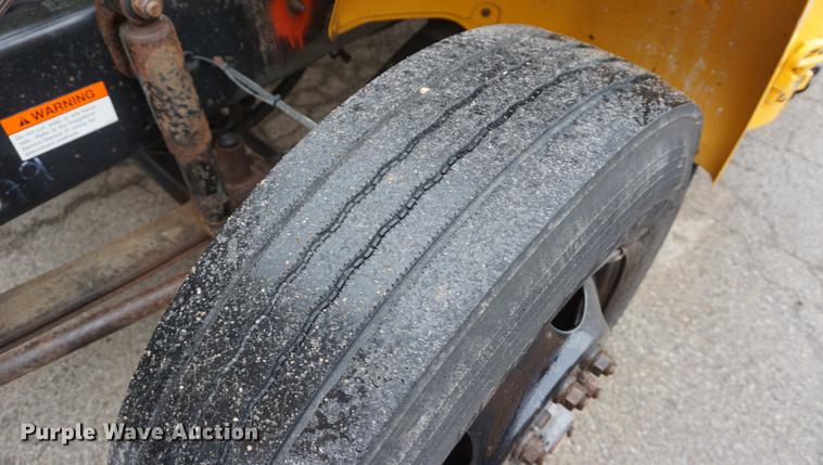 image for item DD6503 2006 Freightliner FS65 Thomas school bus