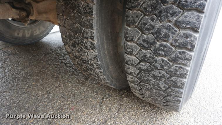 image for item DD6503 2006 Freightliner FS65 Thomas school bus