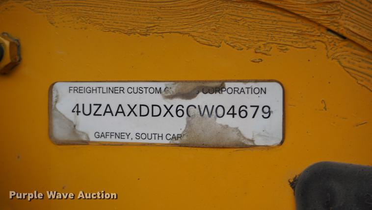 image for item DD6503 2006 Freightliner FS65 Thomas school bus