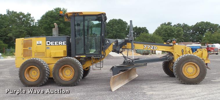 image for item DD7342 2008 John Deere 772D motor grader
