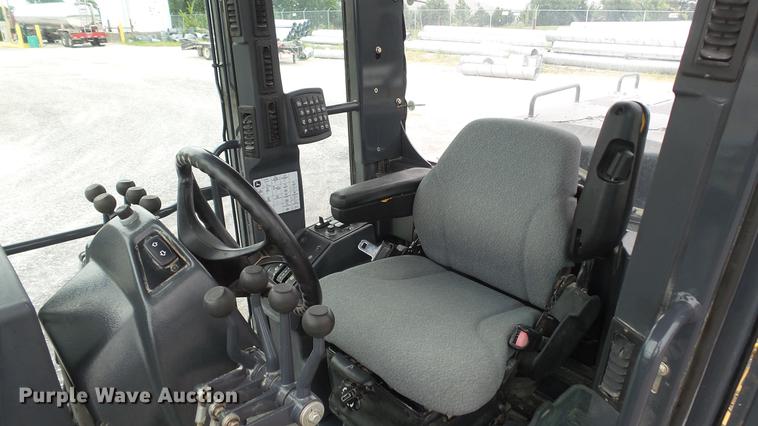 image for item DD7342 2008 John Deere 772D motor grader