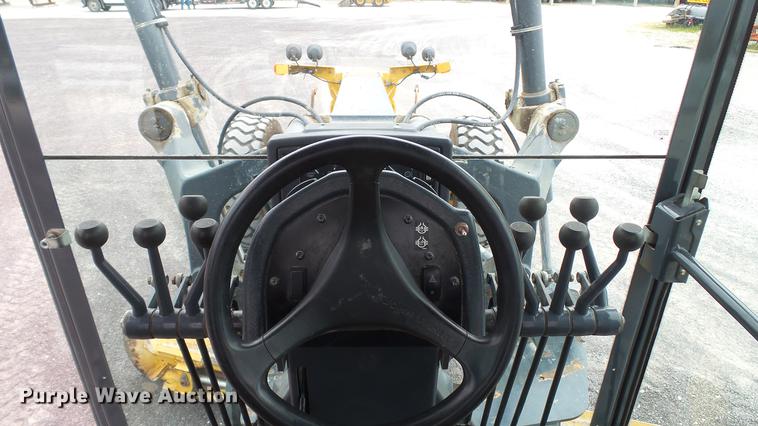 image for item DD7342 2008 John Deere 772D motor grader