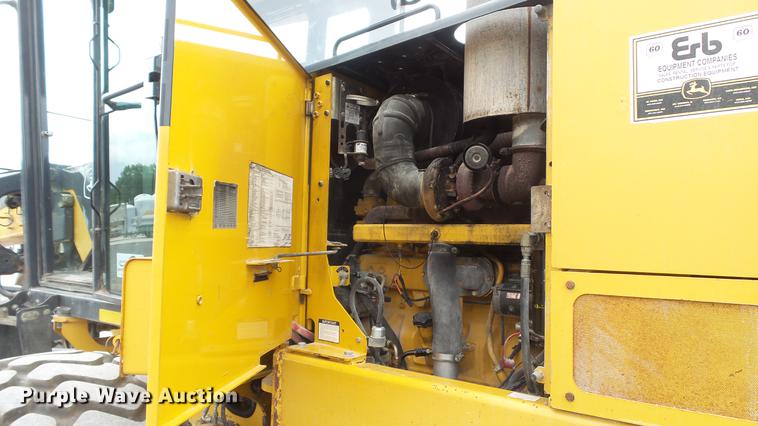 image for item DD7342 2008 John Deere 772D motor grader