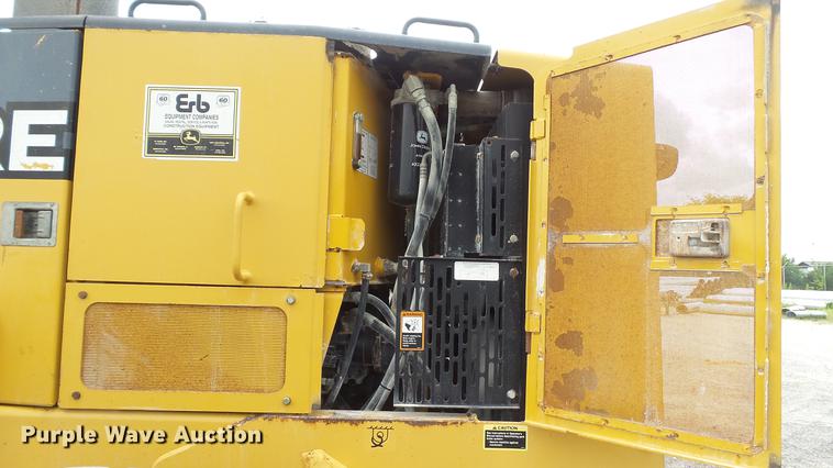 image for item DD7342 2008 John Deere 772D motor grader