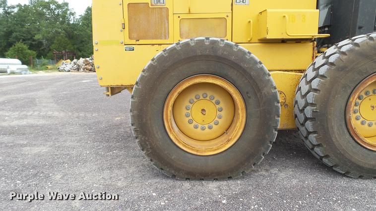 image for item DD7342 2008 John Deere 772D motor grader