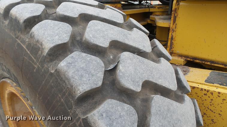 image for item DD7342 2008 John Deere 772D motor grader