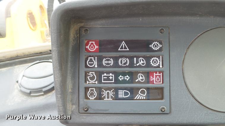 image for item DD7343 1995 Volvo L70C wheel loader