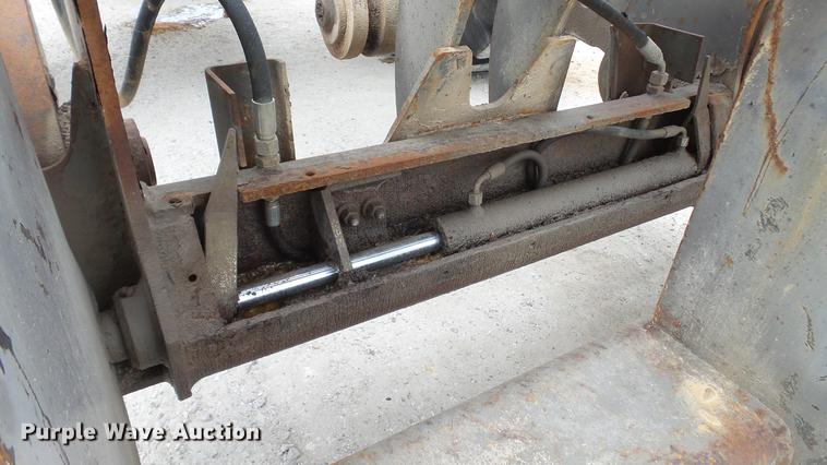 image for item DD7343 1995 Volvo L70C wheel loader