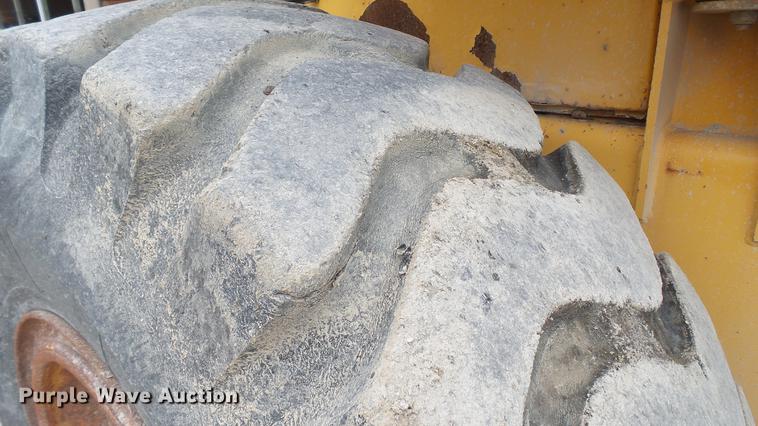 image for item DD7343 1995 Volvo L70C wheel loader