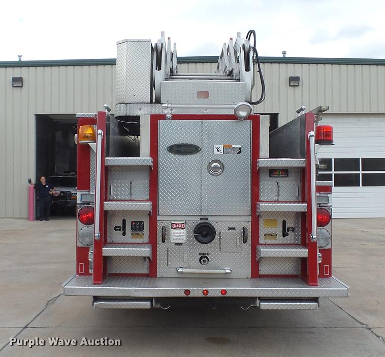 image for item DD7344 1989 Emergency One ladder fire truck