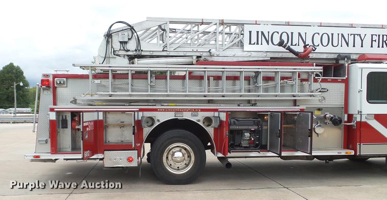 image for item DD7344 1989 Emergency One ladder fire truck