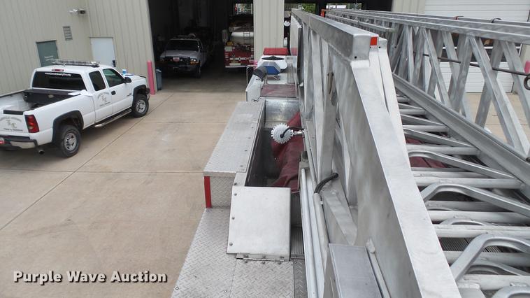 image for item DD7344 1989 Emergency One ladder fire truck