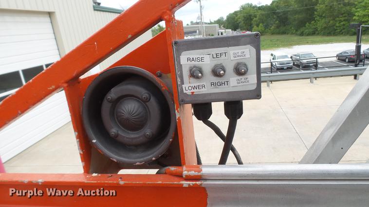 image for item DD7344 1989 Emergency One ladder fire truck