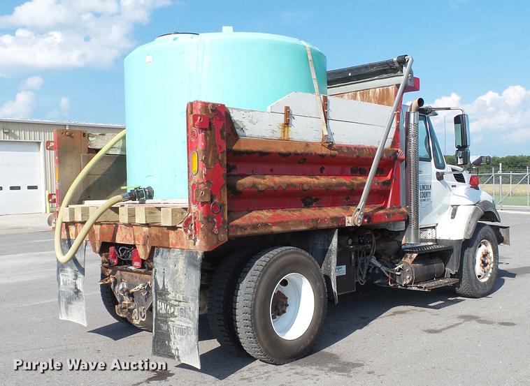 image for item DD7365 2010 International WorkStar 7400 dump truck