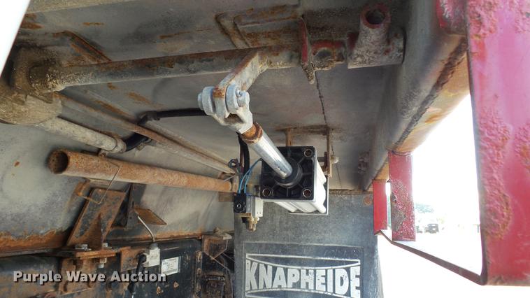 image for item DD7365 2010 International WorkStar 7400 dump truck