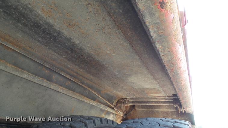 image for item DD7365 2010 International WorkStar 7400 dump truck