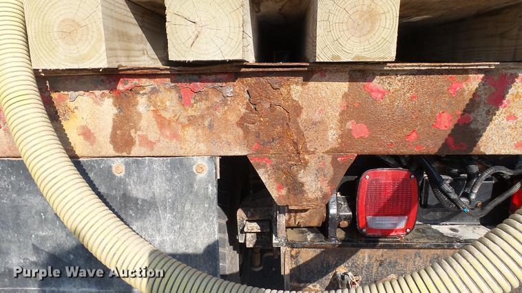 image for item DD7365 2010 International WorkStar 7400 dump truck