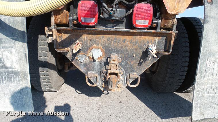 image for item DD7365 2010 International WorkStar 7400 dump truck