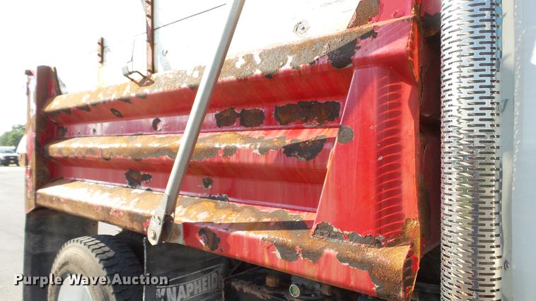 image for item DD7365 2010 International WorkStar 7400 dump truck