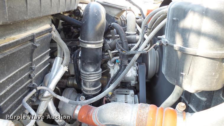 image for item DD7365 2010 International WorkStar 7400 dump truck