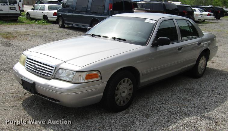 image for item DD7896 2005 Ford Crown Victoria Police Interceptor