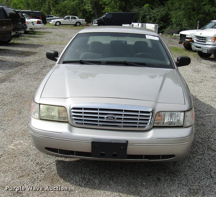 image for item DD7896 2005 Ford Crown Victoria Police Interceptor