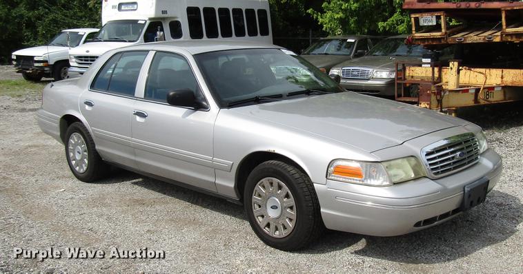 image for item DD7896 2005 Ford Crown Victoria Police Interceptor