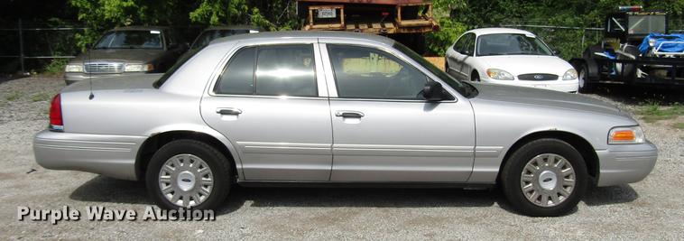 image for item DD7896 2005 Ford Crown Victoria Police Interceptor