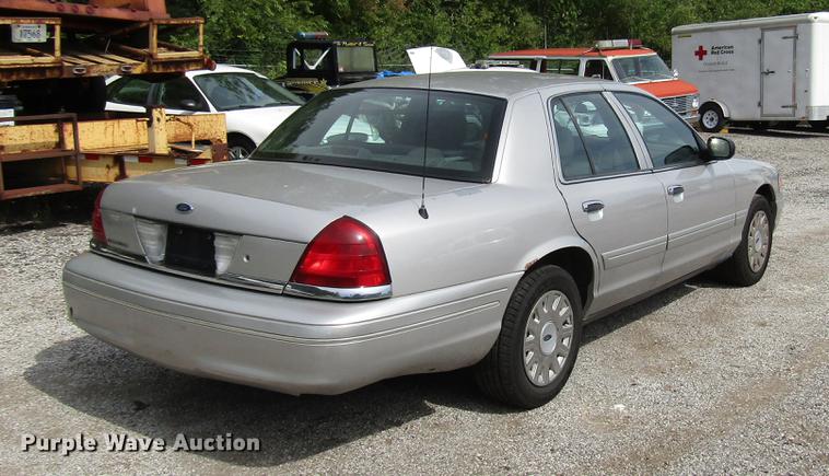 image for item DD7896 2005 Ford Crown Victoria Police Interceptor
