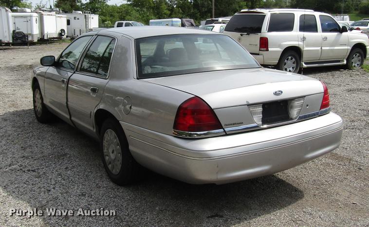 image for item DD7896 2005 Ford Crown Victoria Police Interceptor