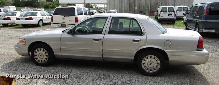 image for item DD7896 2005 Ford Crown Victoria Police Interceptor