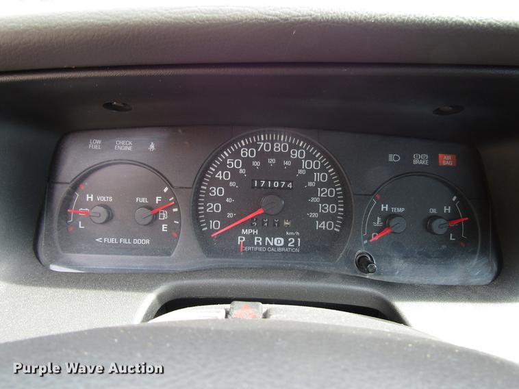 image for item DD7896 2005 Ford Crown Victoria Police Interceptor