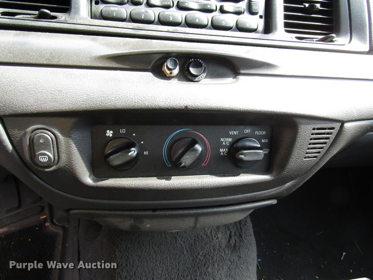 image for item DD7896 2005 Ford Crown Victoria Police Interceptor