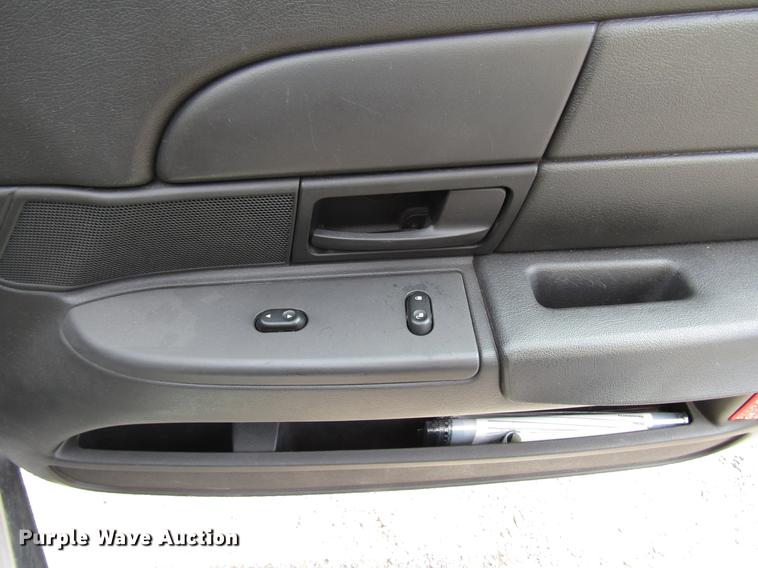 image for item DD7896 2005 Ford Crown Victoria Police Interceptor