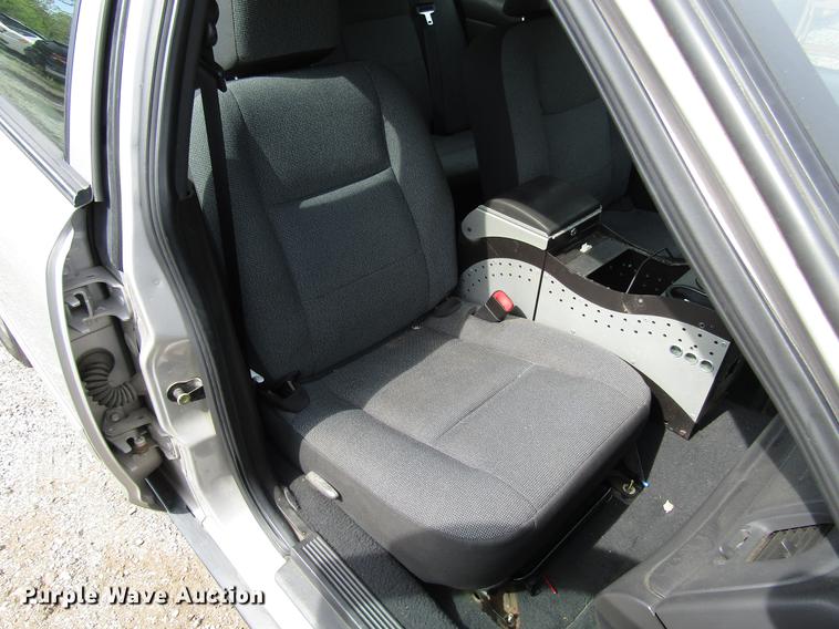 image for item DD7896 2005 Ford Crown Victoria Police Interceptor