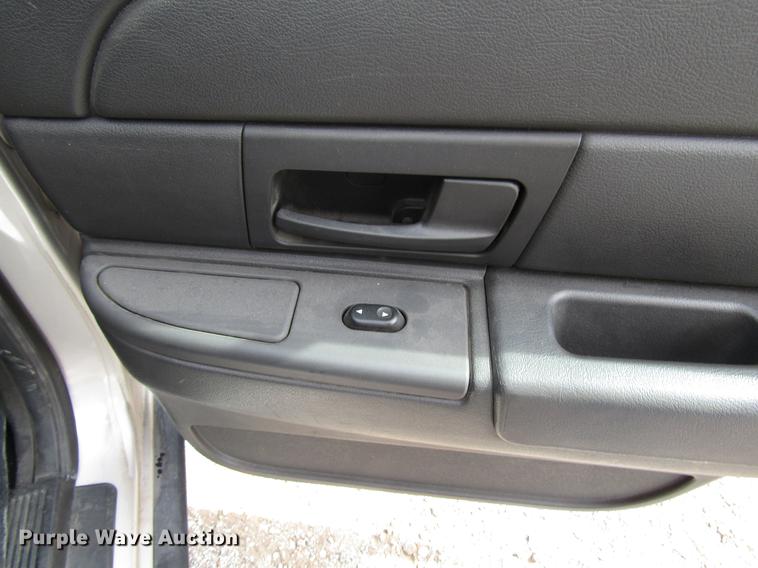 image for item DD7896 2005 Ford Crown Victoria Police Interceptor