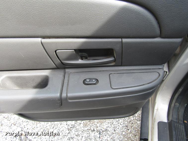 image for item DD7896 2005 Ford Crown Victoria Police Interceptor