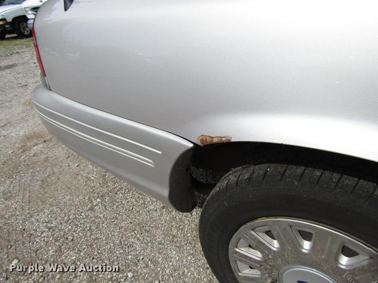 image for item DD7896 2005 Ford Crown Victoria Police Interceptor