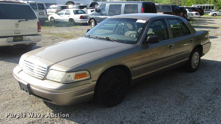 image for item DD7897 2003 Ford Crown Victoria Police Interceptor