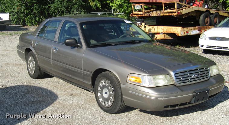image for item DD7897 2003 Ford Crown Victoria Police Interceptor