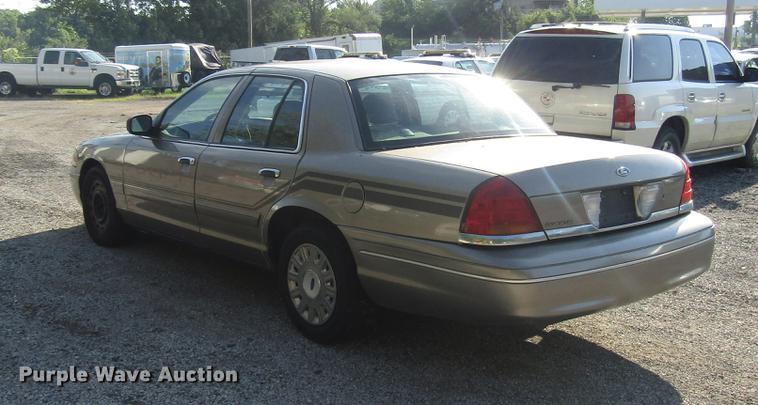 image for item DD7897 2003 Ford Crown Victoria Police Interceptor