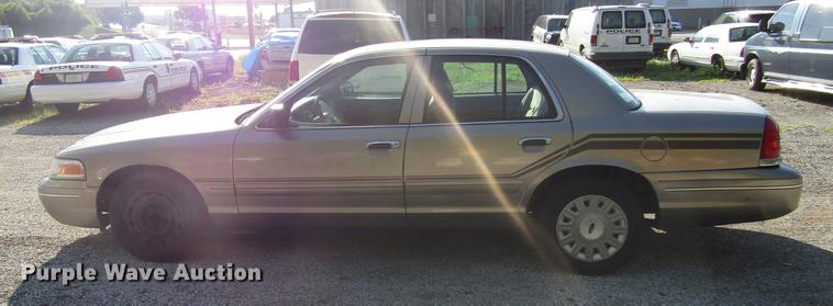 image for item DD7897 2003 Ford Crown Victoria Police Interceptor