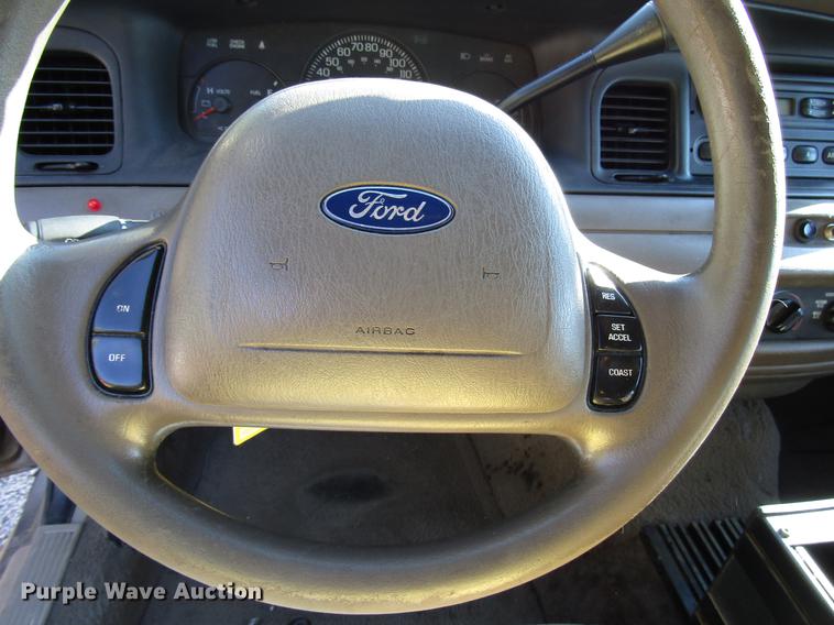 image for item DD7897 2003 Ford Crown Victoria Police Interceptor